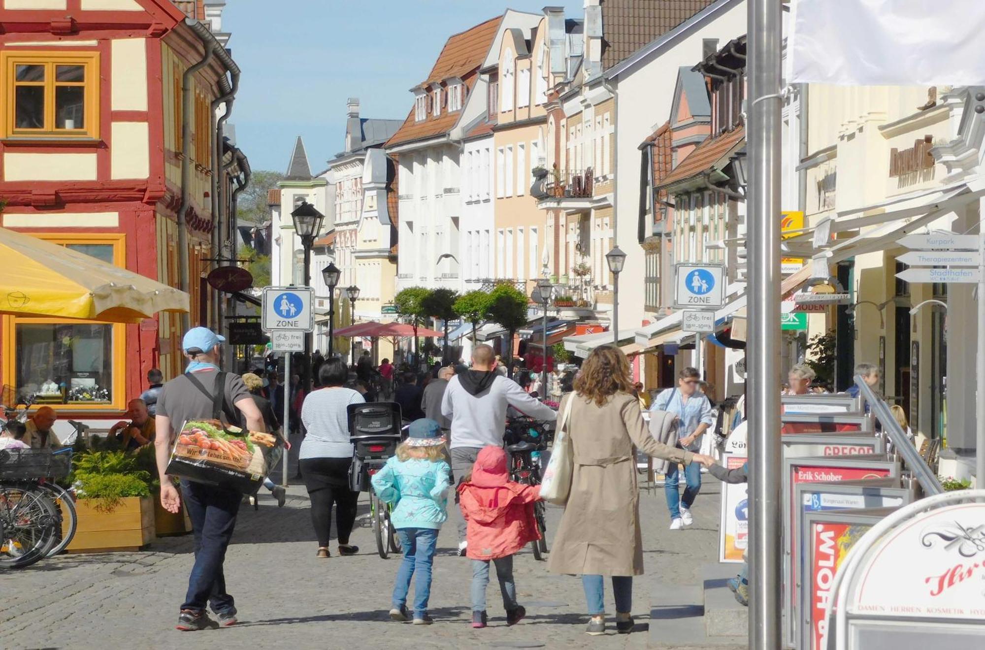 Grosse Sommerliebe - Ferienhaus Nah Am Volksbad Und Radwanderweg Waren  Zewnętrze zdjęcie